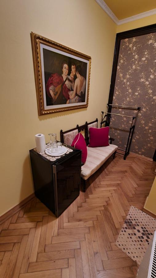 Hotel Casa Republicii à Braşov Extérieur photo
