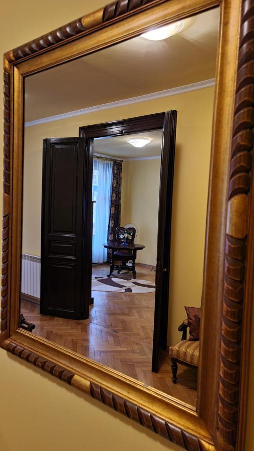 Hotel Casa Republicii à Braşov Extérieur photo