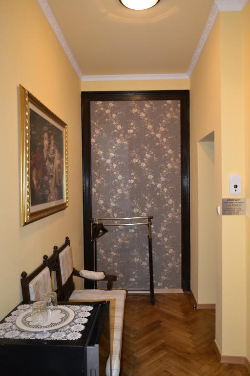 Hotel Casa Republicii à Braşov Chambre photo