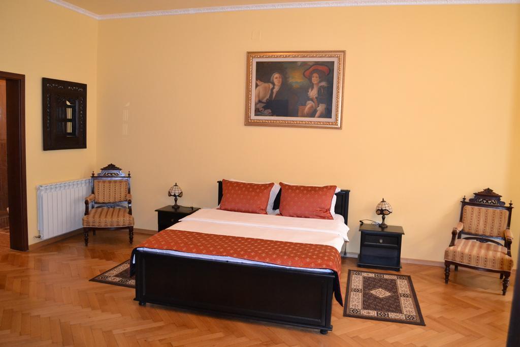 Hotel Casa Republicii à Braşov Chambre photo