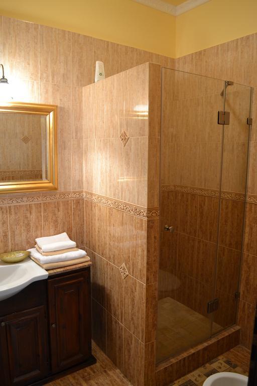 Hotel Casa Republicii à Braşov Chambre photo